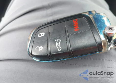 2011 Chrysler 300C из США, поврежденный, VIN 2C3CA6CT4BH559654